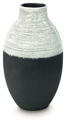 Girtha - Vase