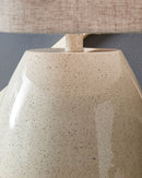Linas - Metal Table Lamp - Cream / Beige